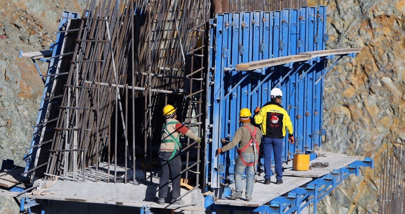 چرا سولجر بهترین انتخاب برای قالب ‌بندی بتن است؟