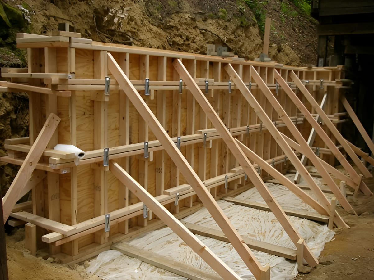 چرا سولجر بهترین انتخاب برای قالب ‌بندی بتن است؟